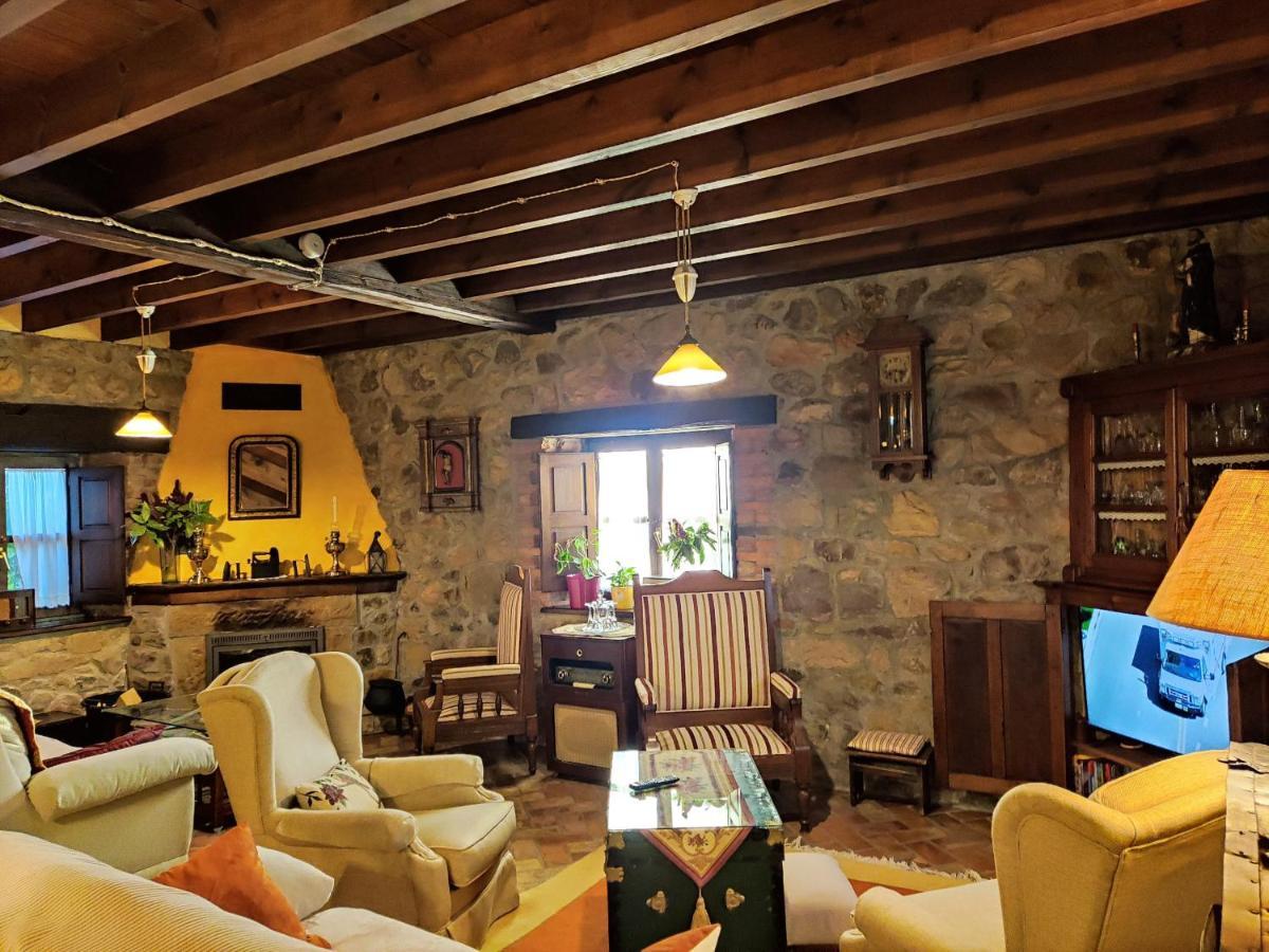 Heredad De La Cueste Llenin Exterior photo