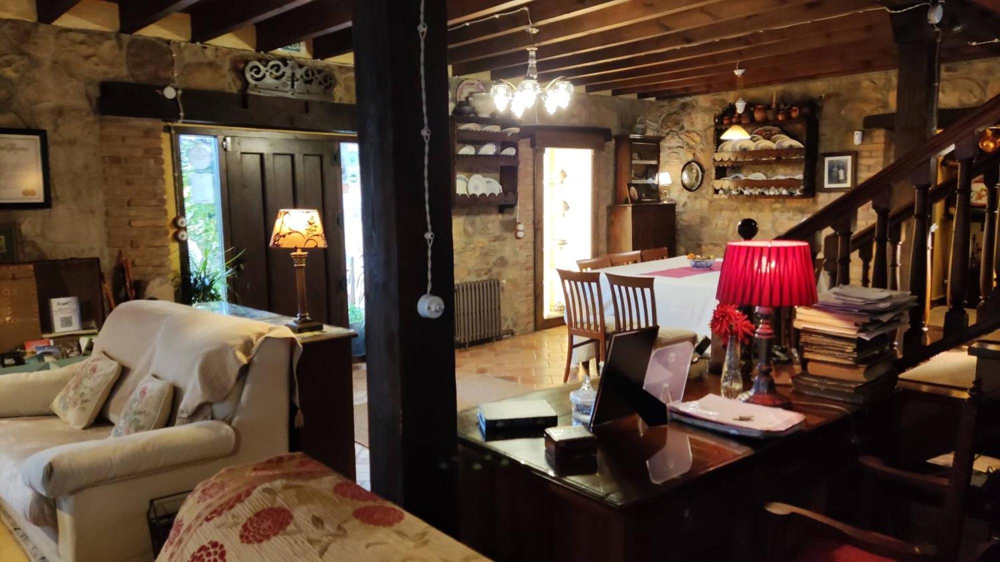 Heredad De La Cueste Llenin Exterior photo